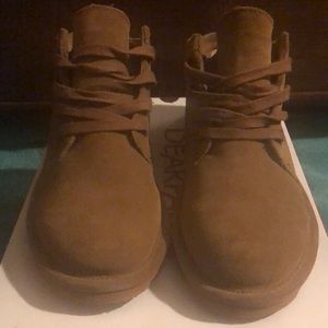 Size 6 bear paw shoes